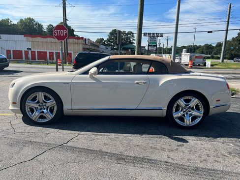 Used 2015 Bentley Continental GT image 2