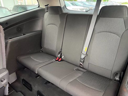 Used 2016 Chevrolet Traverse LT w/ Traveler's Package FWD image 25
