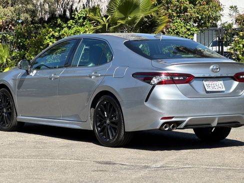 Used 2023 Toyota Camry XSE FWD image 5
