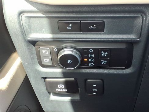 Used 2022 Ford Expedition Max Platinum AWD/4WD image 37