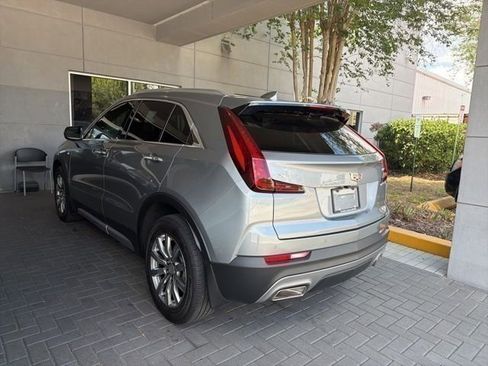 Certified 2023 Cadillac XT4 Premium Luxury w/ Technology Package FWD image 4