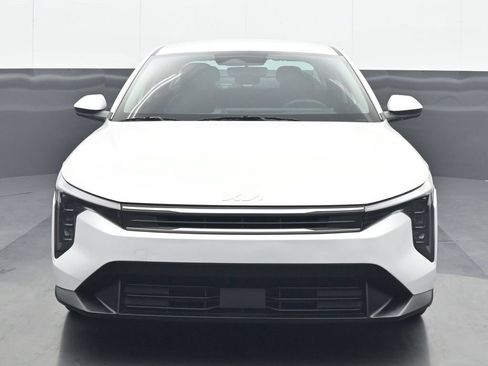 Used 2025 Kia K4 FWD image 1