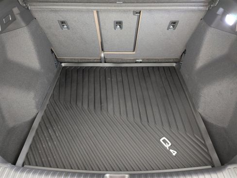 Certified 2026 Audi Q4 e-tron Premium w/ Convenience Package image 20