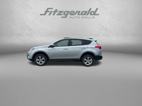 Used 2014 Toyota RAV4 XLE AWD/4WD image 5