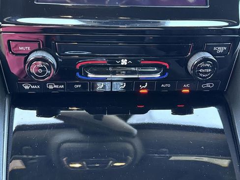 Used 2024 Jeep Grand Cherokee L Laredo w/ Trailer Tow Package RWD image 17