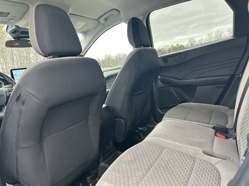 Used 2022 Ford Escape SE image 12