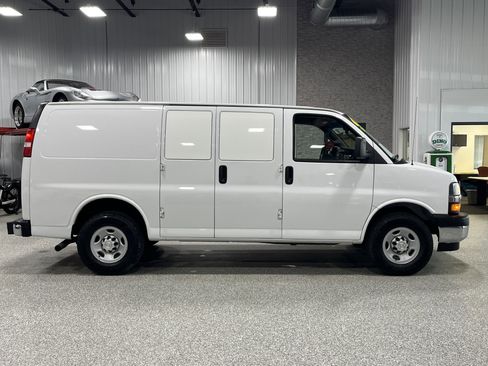 Certified 2019 Chevrolet Express 2500 w/ Driver Convenience Package RWD image 7