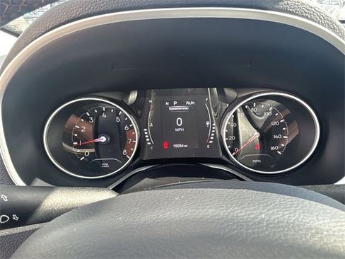 Used 2021 Jeep Compass Latitude image 4