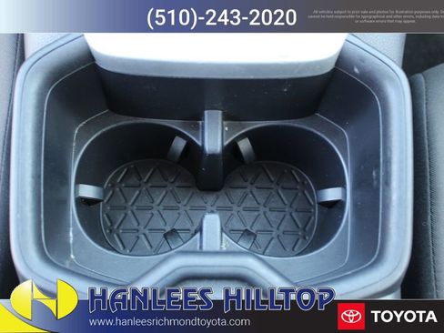 Used 2025 Toyota RAV4 XLE FWD image 18
