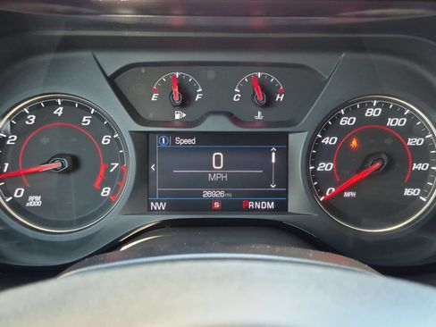 Used 2022 Chevrolet Camaro LT RWD image 17