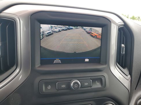 Used 2022 Chevrolet Silverado 1500 Custom image 9