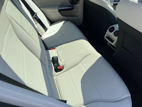 Certified 2026 Mercedes-Benz C 300 4MATIC Sedan image 17