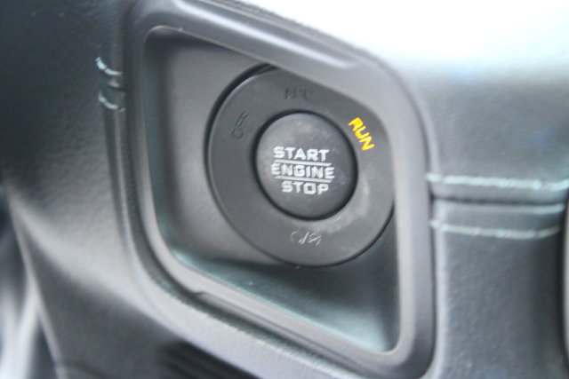 Used 2024 Jeep Wrangler Unlimited Sahara AWD/4WD image 23