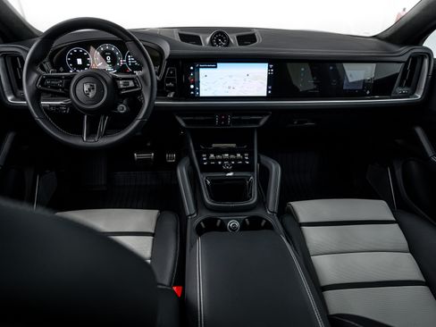 New 2026 Porsche Cayenne Turbo image 12