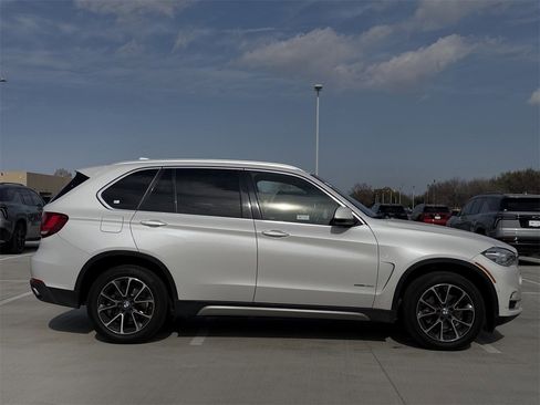 Used 2018 BMW X5 sDrive35i image 3