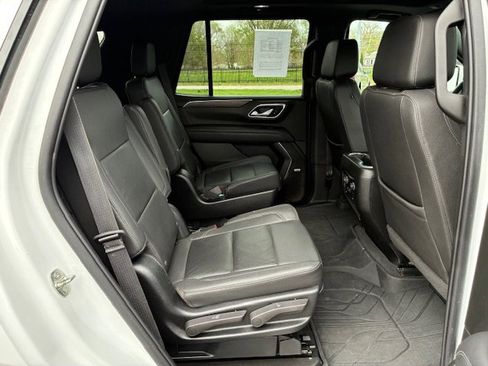 Used 2022 Chevrolet Tahoe LT w/ LT Signature Plus Package image 15