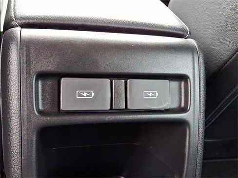 Used 2022 Honda Accord Sport image 11