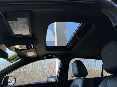 Used 2024 Buick Envista Avenir image 17