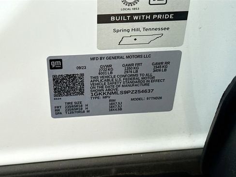 Used 2023 GMC Acadia SLT image 34