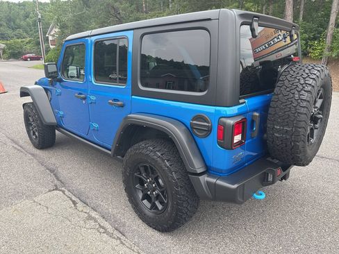 Used 2024 Jeep Wrangler Unlimited AWD/4WD image 5