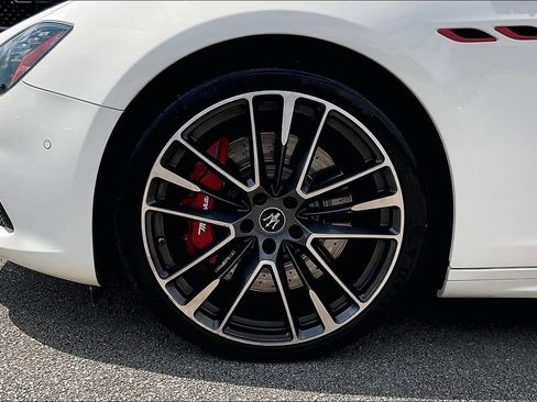 Used 2021 Maserati Ghibli Trofeo RWD image 8