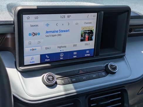 Certified 2023 Ford Maverick Lariat w/ Lariat Luxury Package FWD image 19