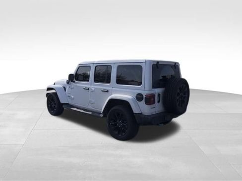 Used 2023 Jeep Wrangler Unlimited Sahara w/ Safety Group image 9