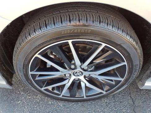 Used 2024 Toyota Camry SE w/ Convenience Package image 8