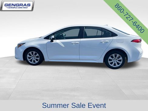 Used 2024 Toyota Corolla LE FWD image 5