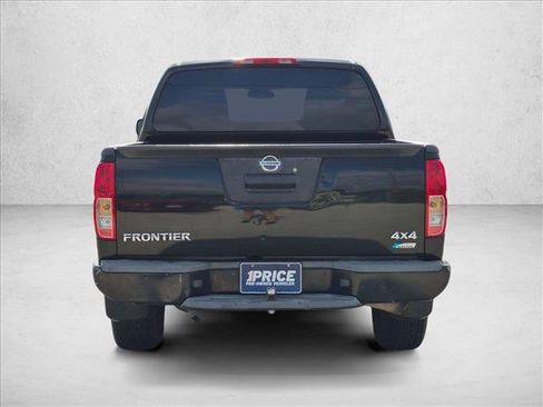 Used 2018 Nissan Frontier S AWD/4WD image 7