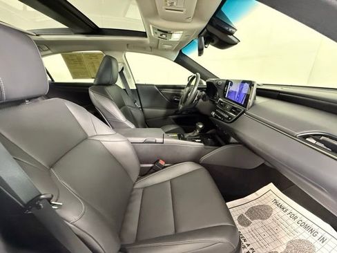 Used 2023 Lexus ES 350 w/ Premium Package image 35