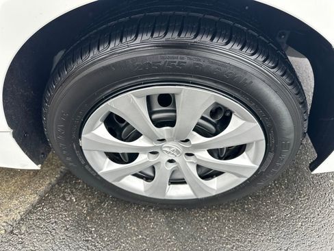 Certified 2025 Toyota Corolla LE image 26