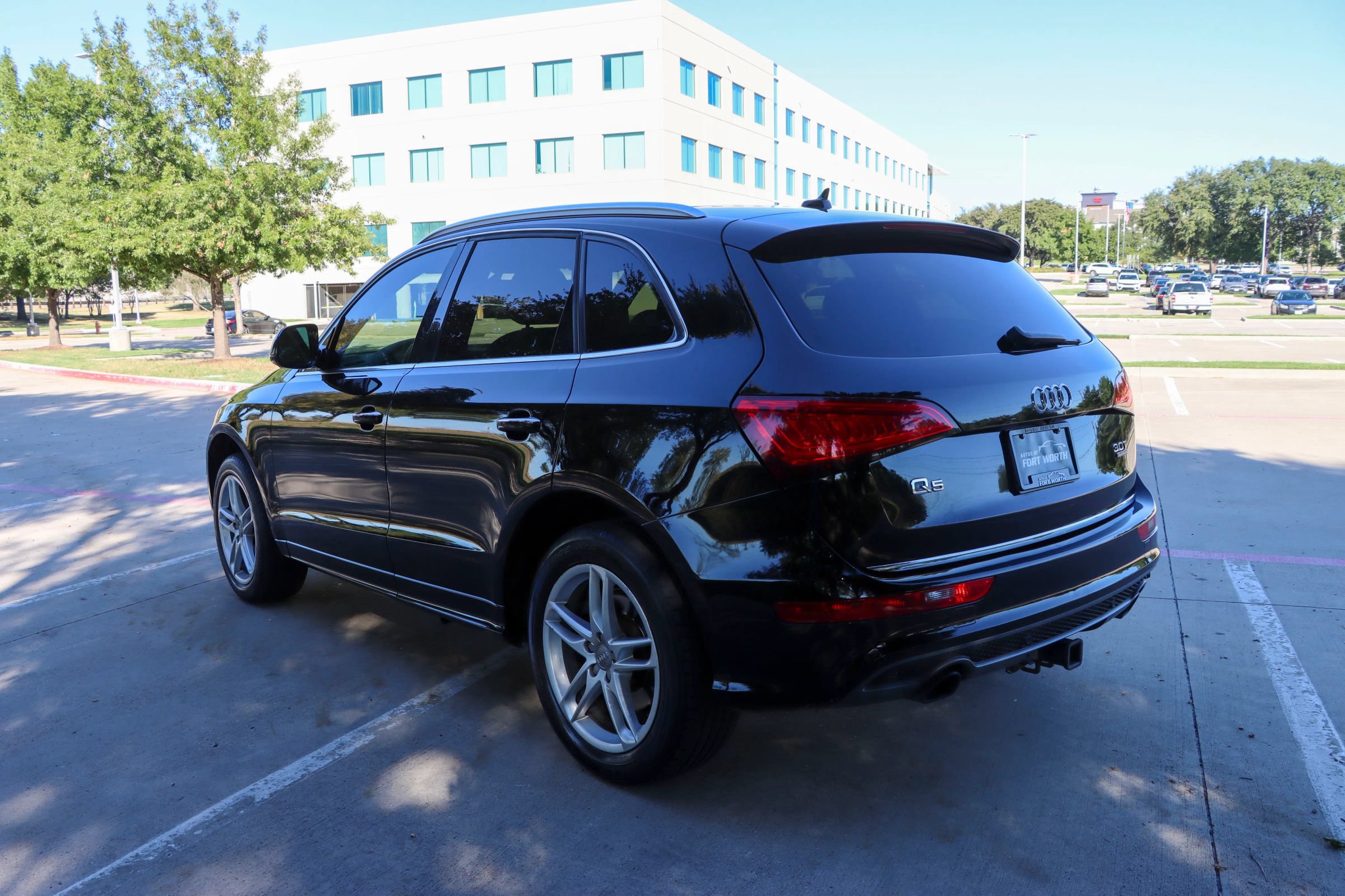 Used 2015 Audi Q5 3.0T Premium Plus w/ Technology Package AWD/4WD image 5