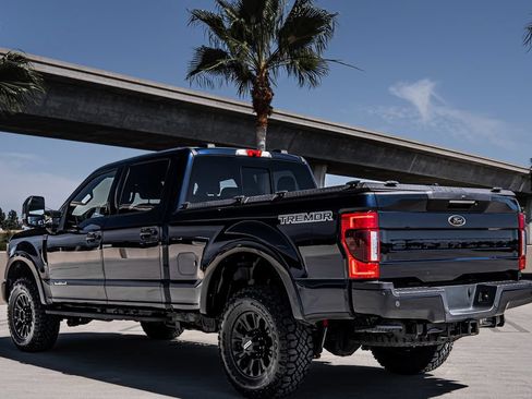 Used 2022 Ford F250 Lariat w/ Tremor Off-Road Package AWD/4WD image 3