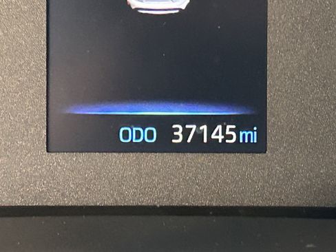 Certified 2024 Toyota Corolla SE w/ SE Package image 25