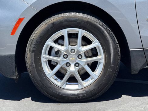 Used 2023 Chevrolet Equinox LT FWD image 14