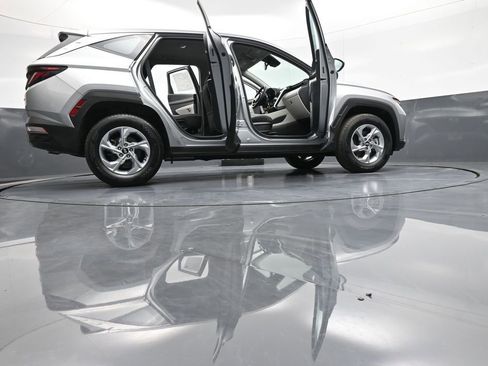 Used 2023 Hyundai Tucson SE image 47
