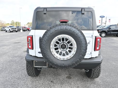 New 2025 Ford Bronco Badlands AWD/4WD image 4