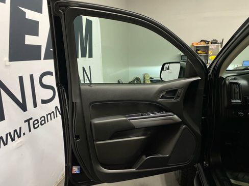 Used 2021 Chevrolet Colorado ZR2 image 9