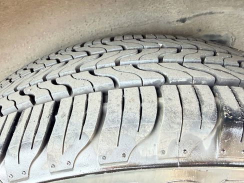 Used 2010 Toyota Corolla LE image 12