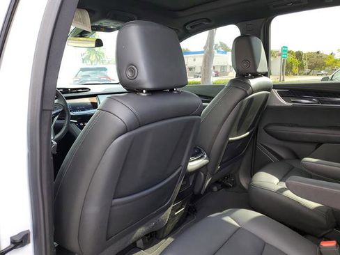 Certified 2023 Cadillac XT6 Premium Luxury image 34