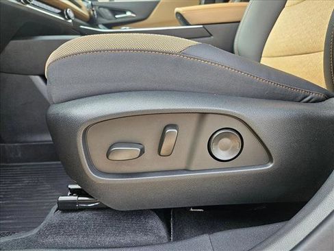 New 2026 Chevrolet Equinox ACTIV w/ Convenience Package III image 4