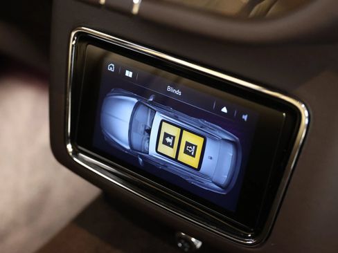 Used 2021 Bentley Bentayga AWD/4WD image 96