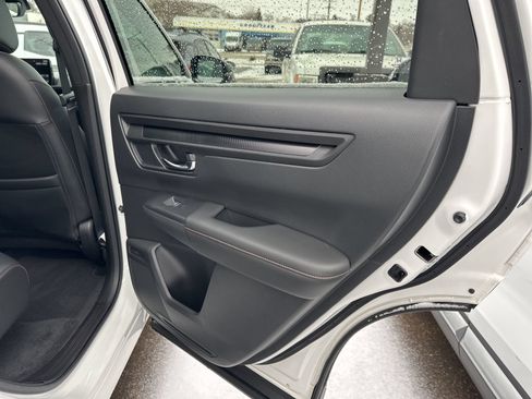 Used 2025 Honda CR-V Sport-L image 30