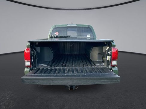 Used 2021 Toyota Tacoma SR5 w/ Trail Edition RWD image 29