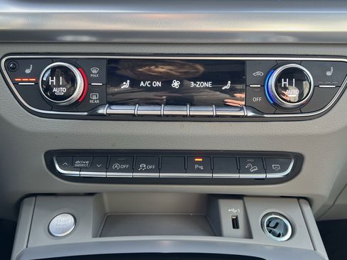 Certified 2024 Audi Q5 2.0T Premium w/ Summer of Audi Package image 29