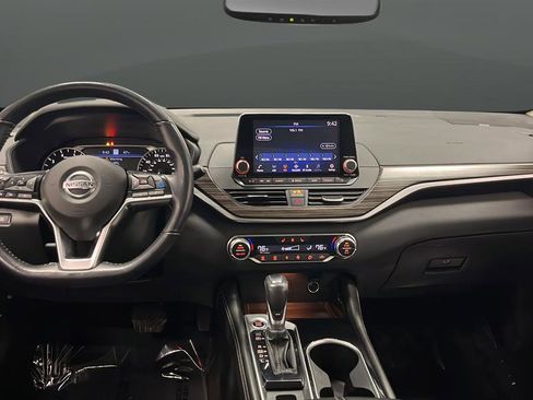Used 2020 Nissan Altima 2.5 Platinum AWD/4WD image 11