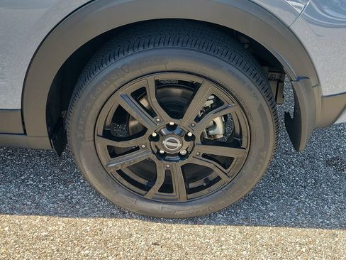Used 2023 Nissan Kicks SR w/ SR Premium Package FWD image 5