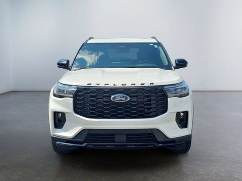 Used 2025 Ford Explorer ST-Line AWD/4WD image 8