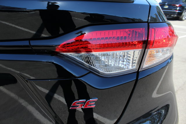 Certified 2026 Toyota Corolla SE FWD image 15